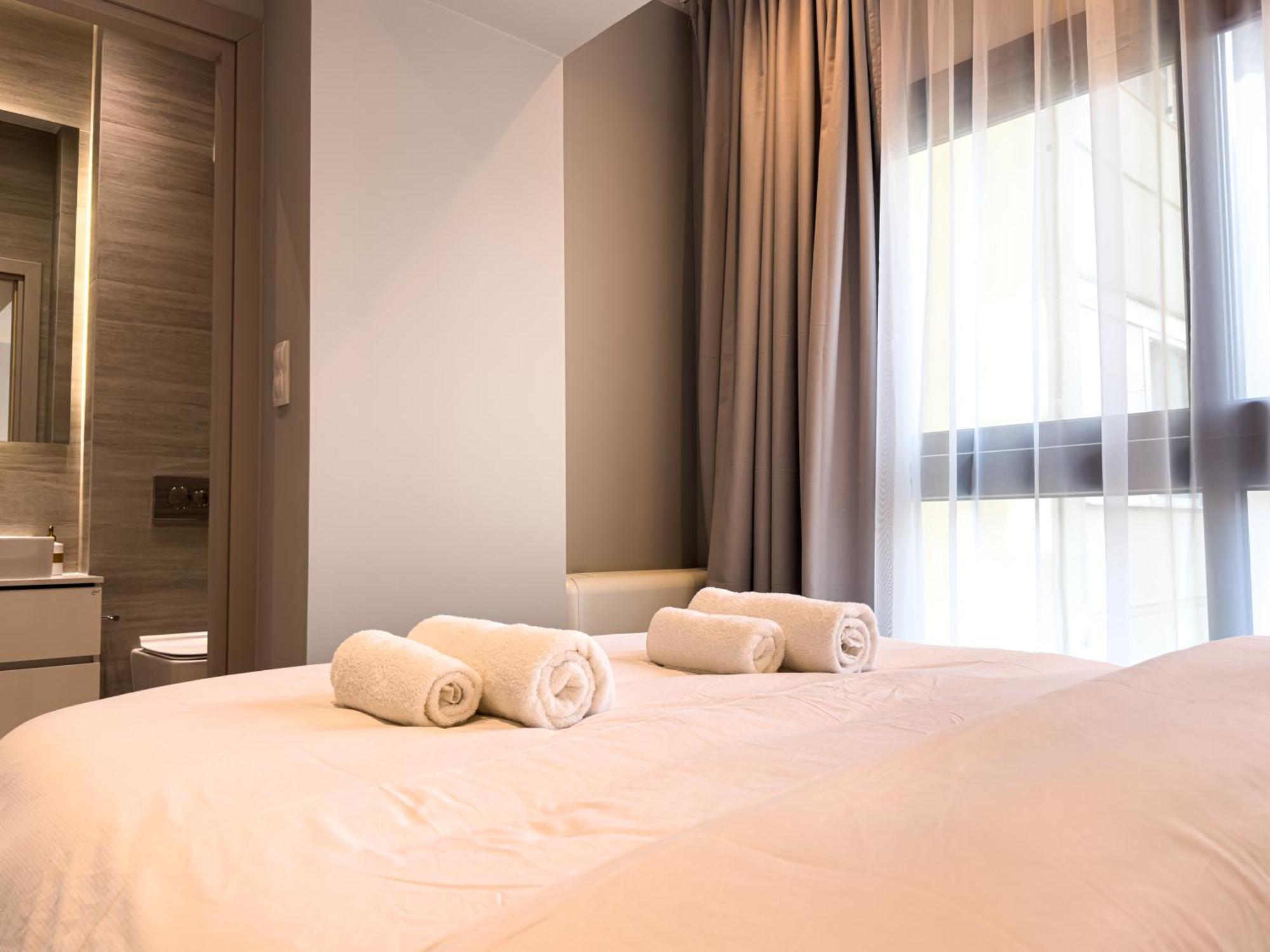 Villa 8 By Proliving Hospitality 塞萨洛尼基 外观 照片