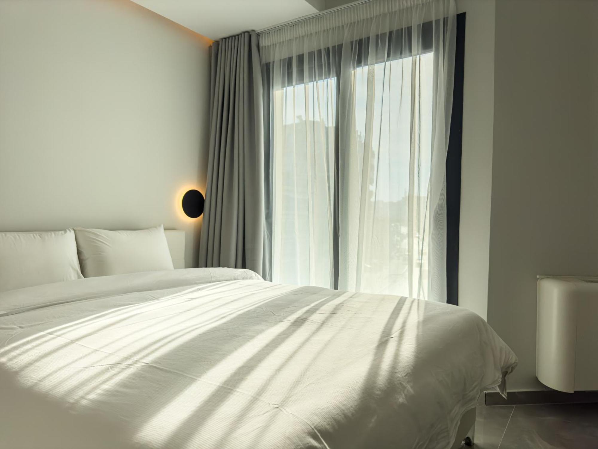 Villa 8 By Proliving Hospitality 塞萨洛尼基 外观 照片