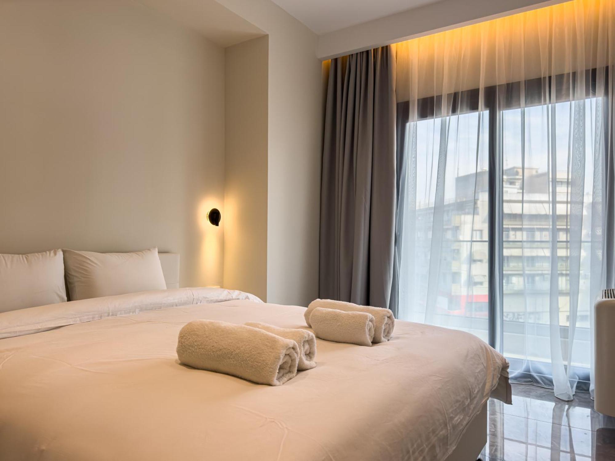 Villa 8 By Proliving Hospitality 塞萨洛尼基 外观 照片
